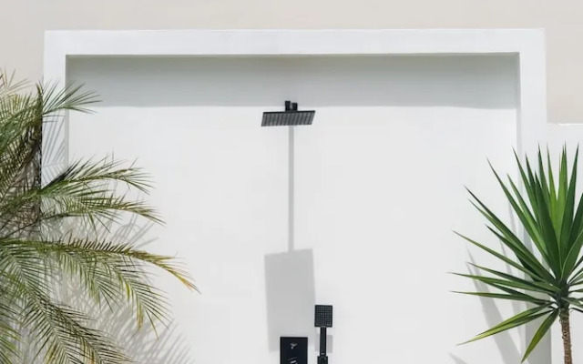 Limón & Cello Villa