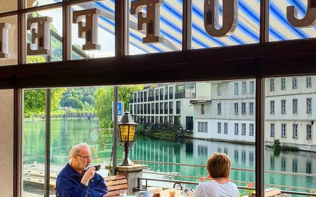 The Aarburg Hotel & Café