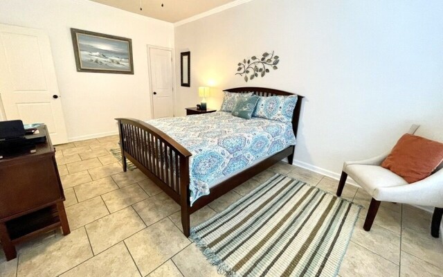 Mermaid Mansion 3 Bedroom Home by Redawning