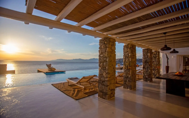 Cyra Mykonos Estate
