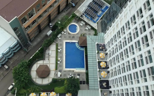 Quest Hotel & Conference Center
