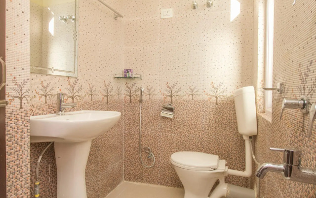Collection O 66377 Hotel North Inn