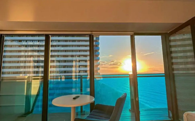 Seaview Appartment in Orbi Towers