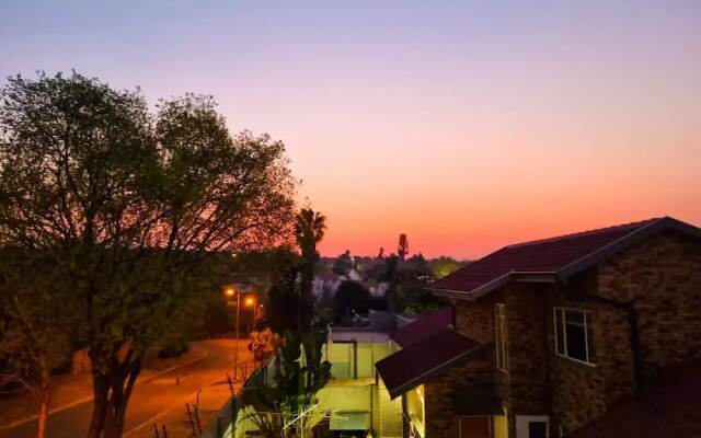 Stylish one bed Apartment in Strydom Park - 2168