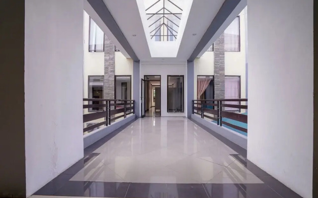 Capital O 2102 Grand Mutiara Hotel