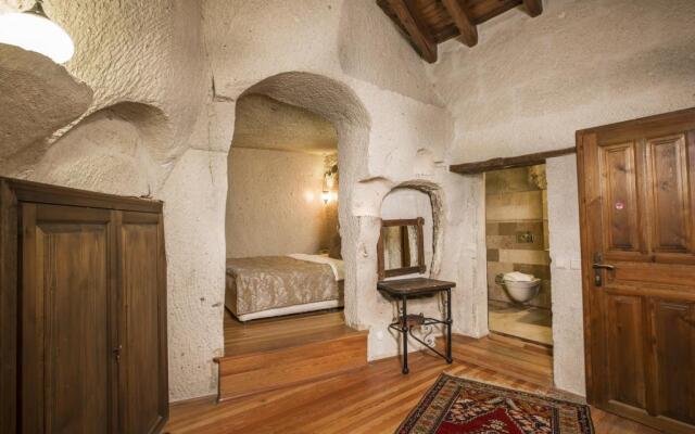 Dervish Cave House & Elegance Cave Suites