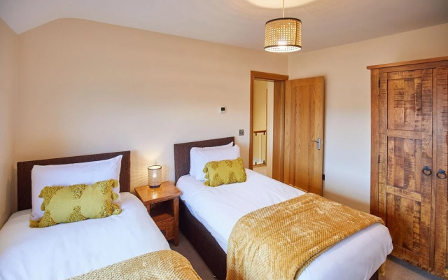 Host Stay Cliff Road