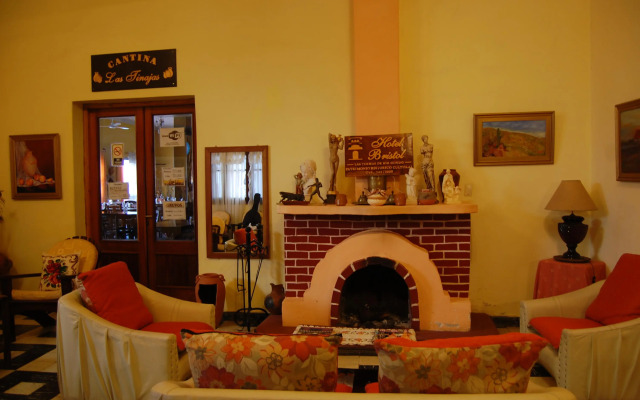Hotel Bristol