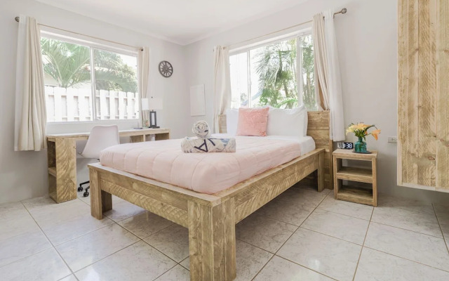 New Listing - Noord Villa With Private Pool