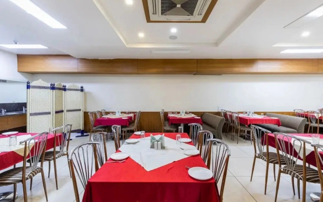 Hotel Rajendra Palace by OYO Rooms