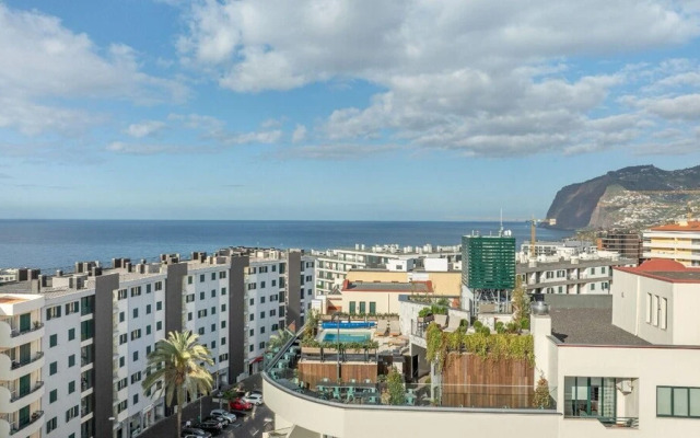 Vila Baleira Residence