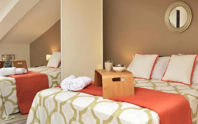 Attico Vista Mare E Piscina