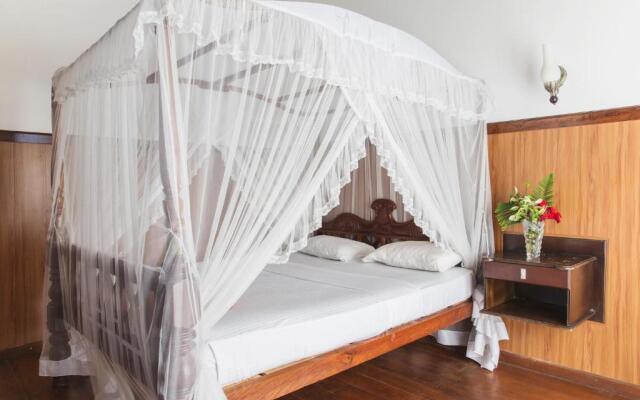 Neptune Bay Hotel