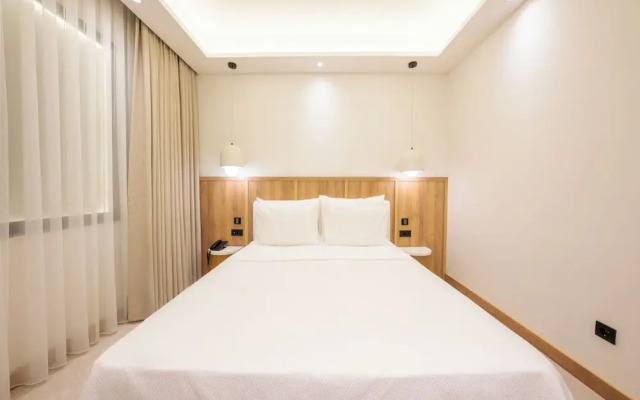 Premier Lounge Hotel