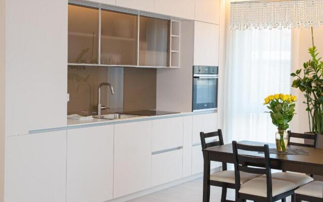 Luxurious Blue&Yellow Apartment in Kaunas Center