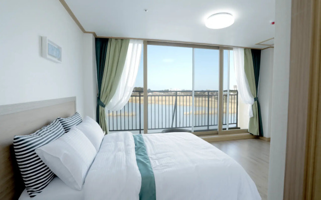 Lake Ocean Resort Sokcho