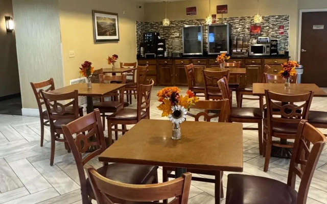 Best Western Plus Hannaford Inn & Suites