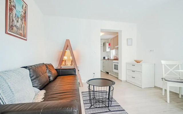Beautiful Apartment in Orebic With Wifi