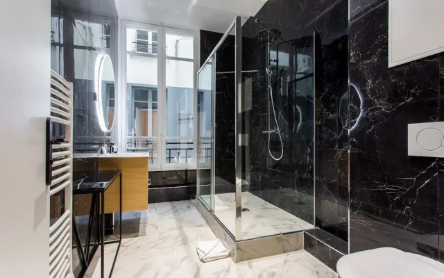 Luxury on the Champs-elysees: Prestigious, 10P 5BR