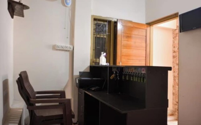 Goroomgo Caroline Homestay Bhubaneswar