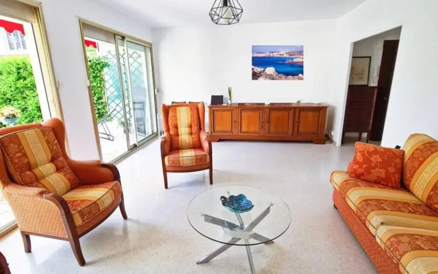 Casalionelantibes Appartement de 70m2 avec jardins et parking