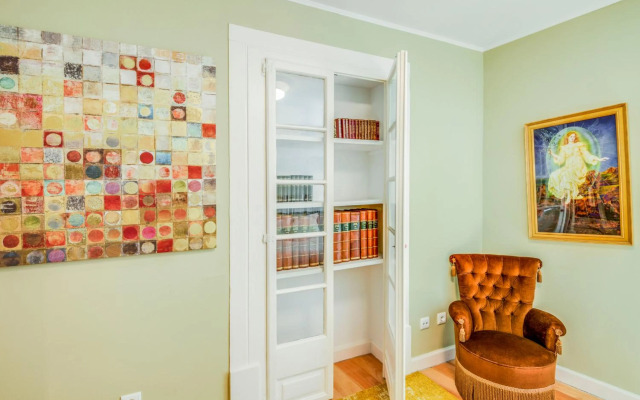 LUXa Charm House by LovelyStay