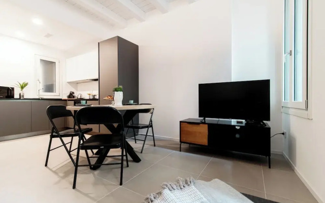 Suite JOIVY Lake 11