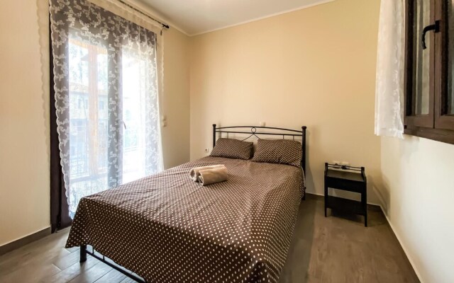 Stunning Apartment in Nafpaktos With Wifi and 2 Bedrooms