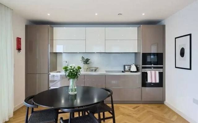 The Southwark Heights -modern 3-bedroom Flat With City Views