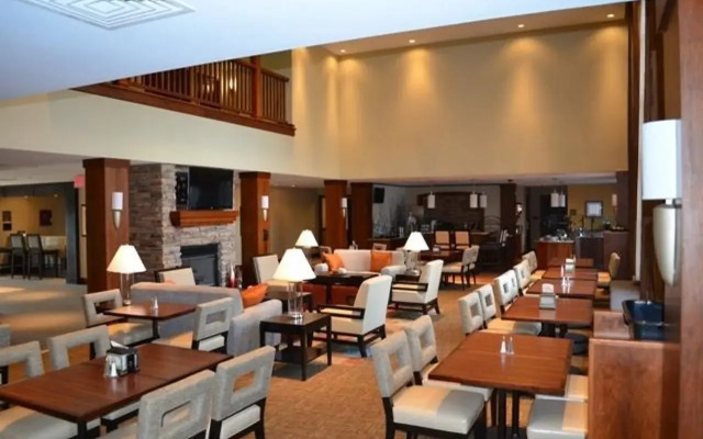 Staybridge Suites Bowling Green by IHG
