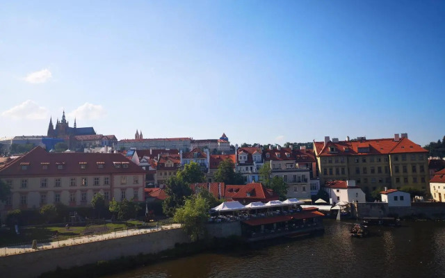 Nice and refreshing flat in Prague