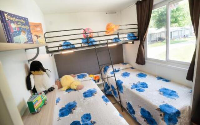 Caravan Adria Holiday