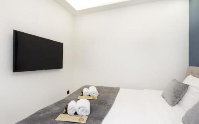 Gray D'Albion 3I7 Yourhosthelper