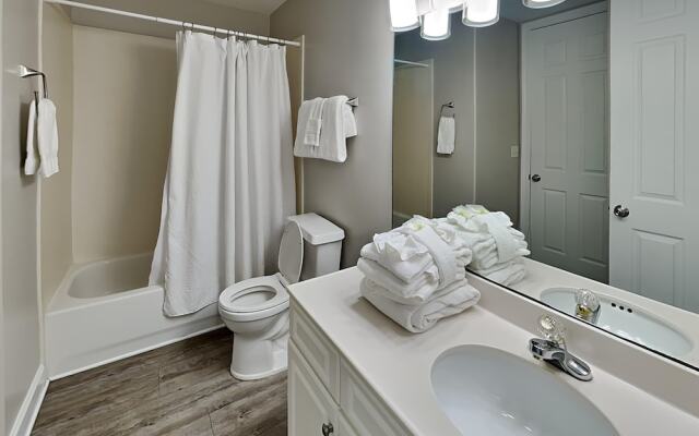 Island Royale Penthouse #405