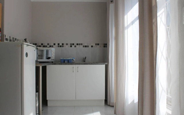 Fin & Feather Guest House