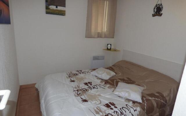 Appartement Saintes-Maries-de-la-Mer, 2 pièces, 4 personnes - FR-1-475-27