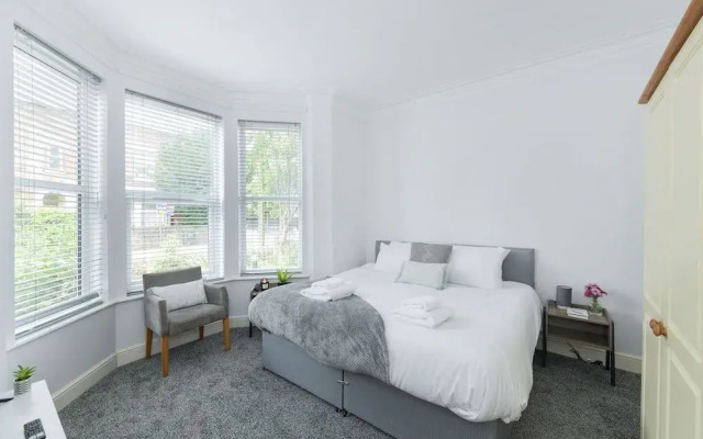Linden Grove Apartments