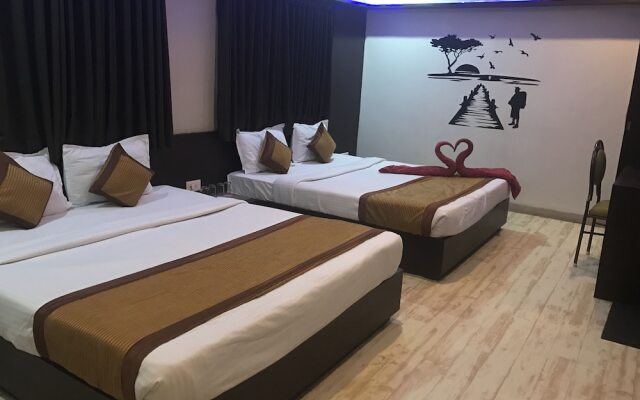 FabHotel Bee Town
