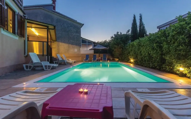Stunning Home in Pula With Wifi and 7 Bedrooms