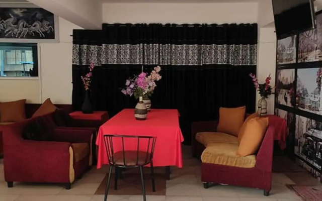 Treebo Trend Finesse