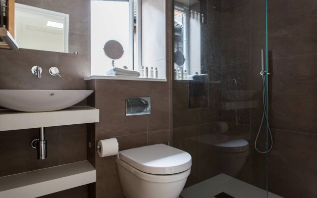 Hardinge Road by Onefinestay