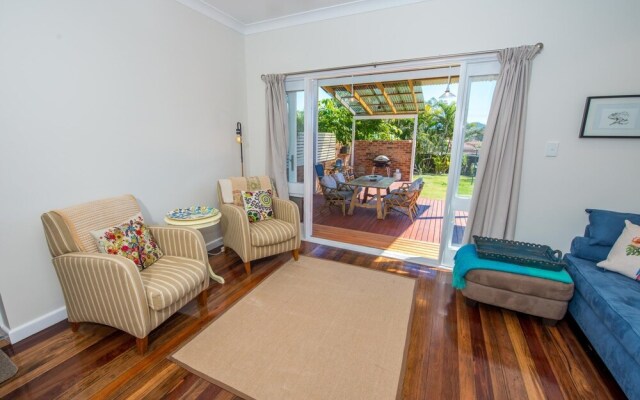 Bluey's Beach House - Fingal Bay