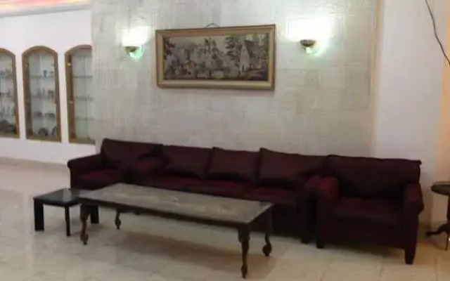 Razan Hotel