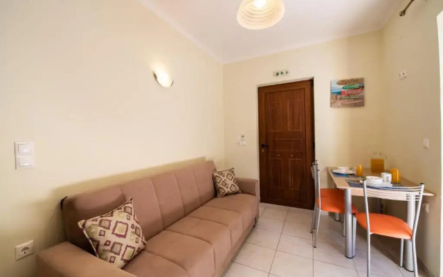 DELPHINUS VILLAS-Villa Nefeli