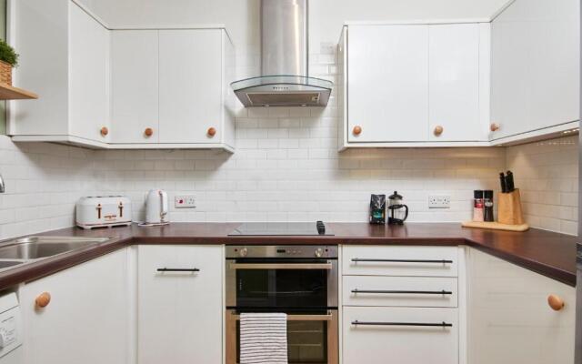 Wonderful Apartment in Bath wGarden - Sleeps 8
