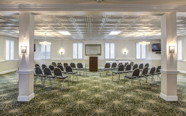 Best Western Sea Island Inn