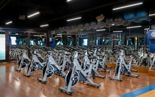 Titanic Business Kartal