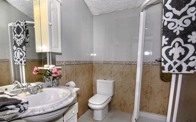 51297 - Cutest beach house Estepona