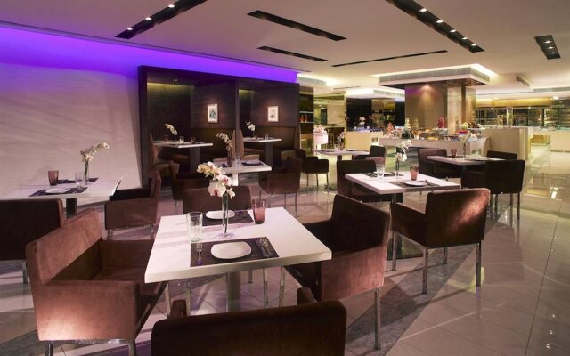 City Garden Hotel