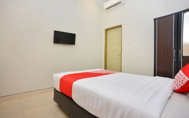 Oyo 743 Garden Guesthouse